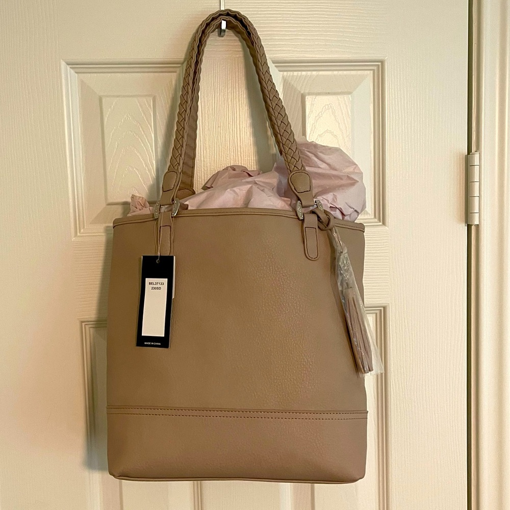Bueno collection black purse